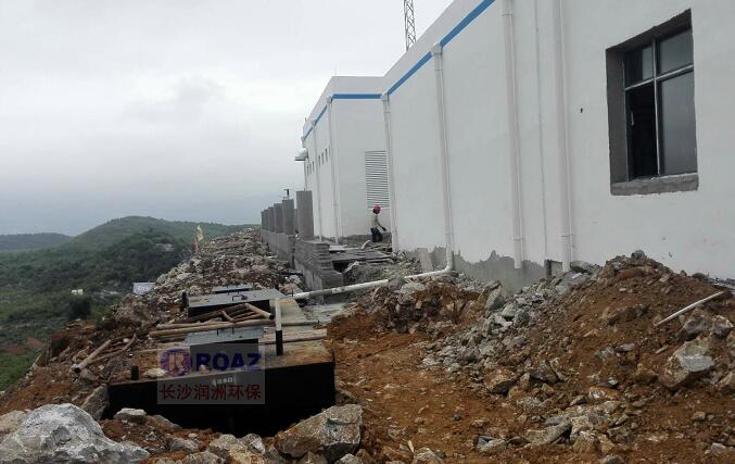 一體化生活污水處理設(shè)備在風(fēng)力發(fā)電場使用! 一體化生活污水處理設(shè)備在風(fēng)力發(fā)電場使用!